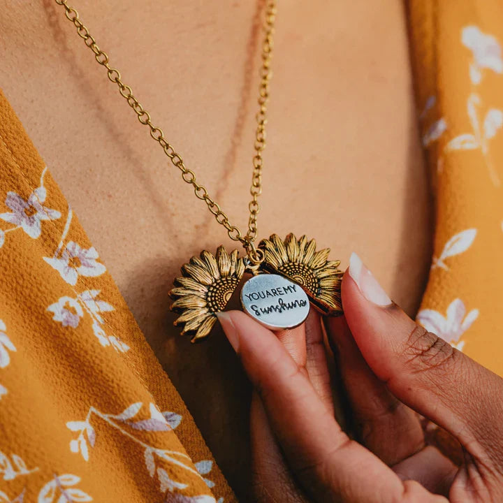 ✨Collar + Dije + Caja🎁